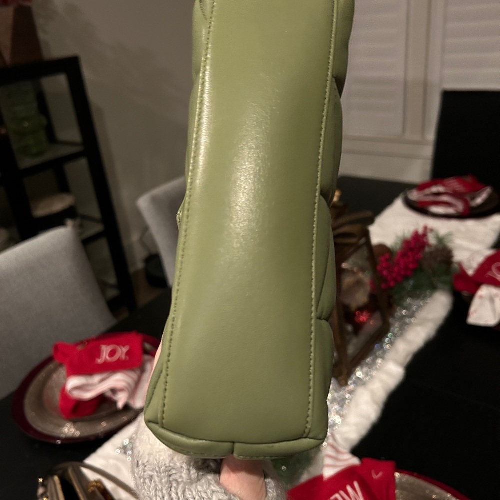 Saint Laurent PUFFER TOY BAG IN QUILTED LAMBSKIN - pistachio - Picture 3 of 4